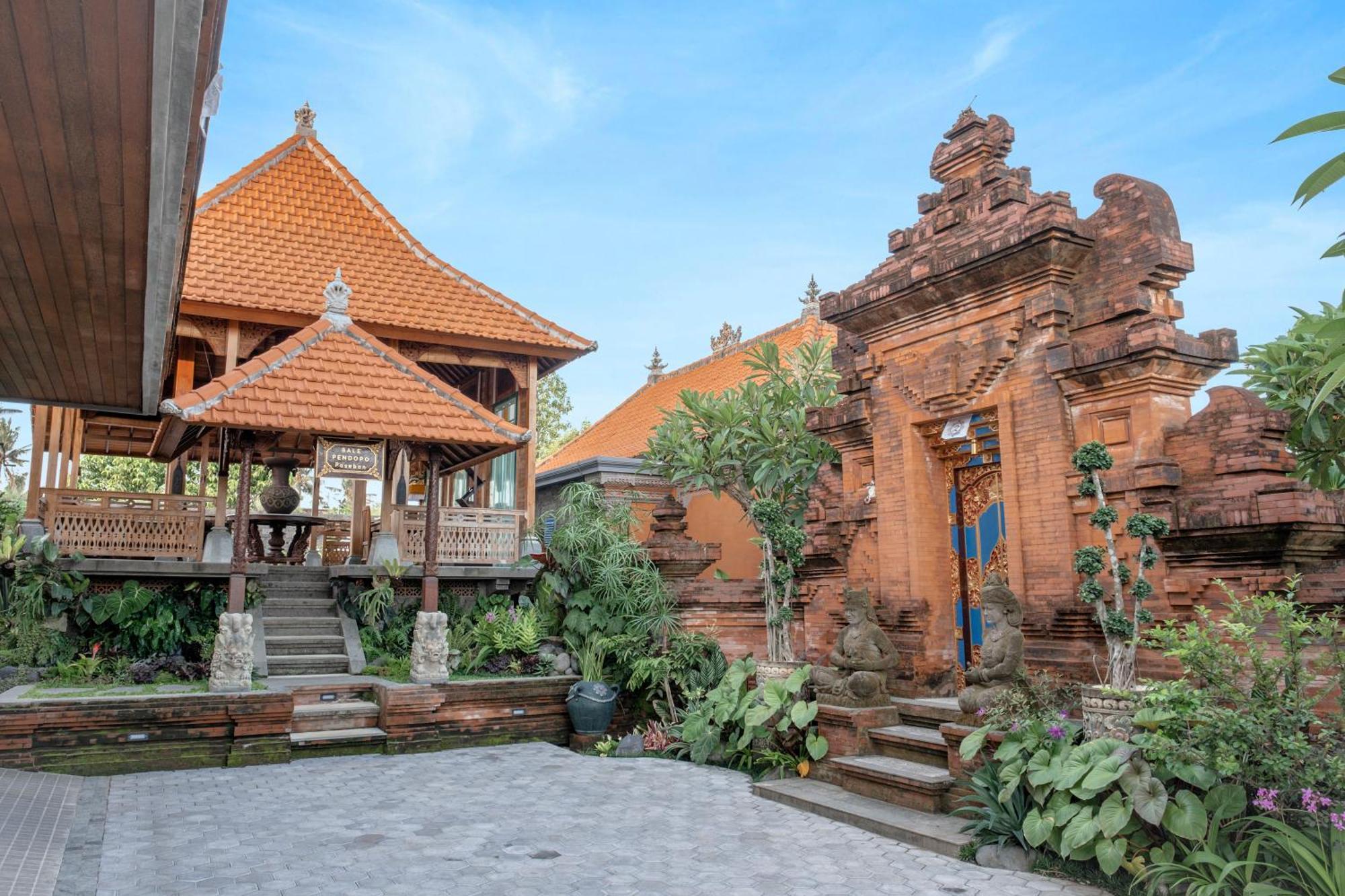 Hotel Taman Prabhawa Sukawati Exterior foto
